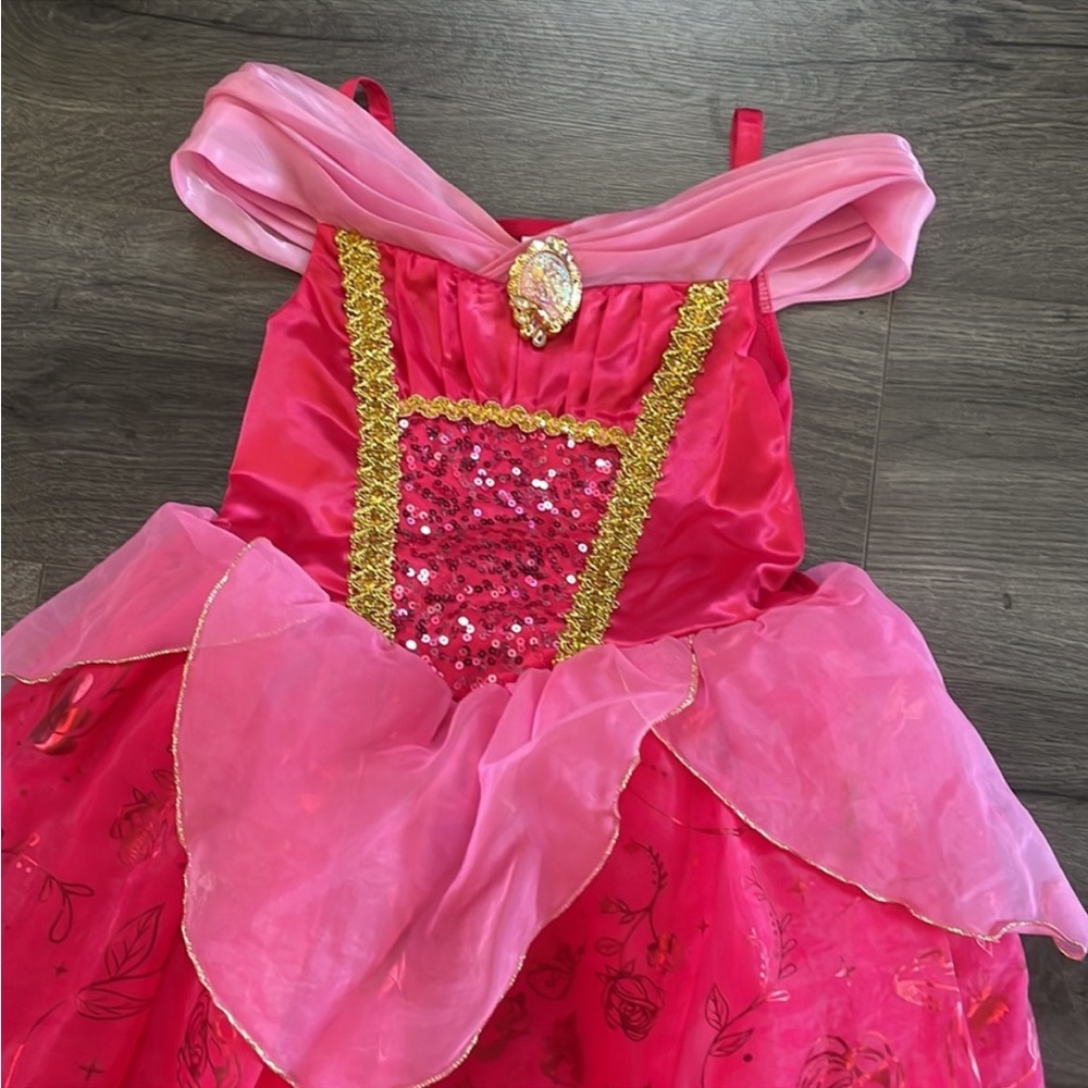 Disney size 7/8 Princess Aurora costume - Picture 3 of 6